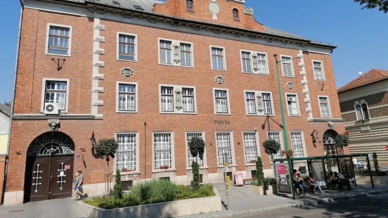 A nagypostánál esett össze a nyugdíjas, egész Cegléd aggódik érte
