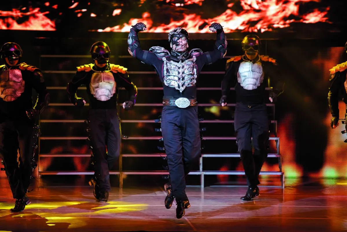 Valóság rovatban Papp Zoltán, Michael Flatley magyar táncosa, aki már 20 éve a társulat tagja - BORS
