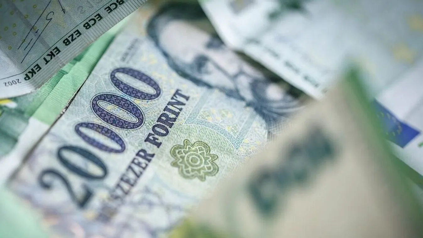 Nem felhőtlen az öröme a magyaroknak: így változott a pénztárcánk vastagsága