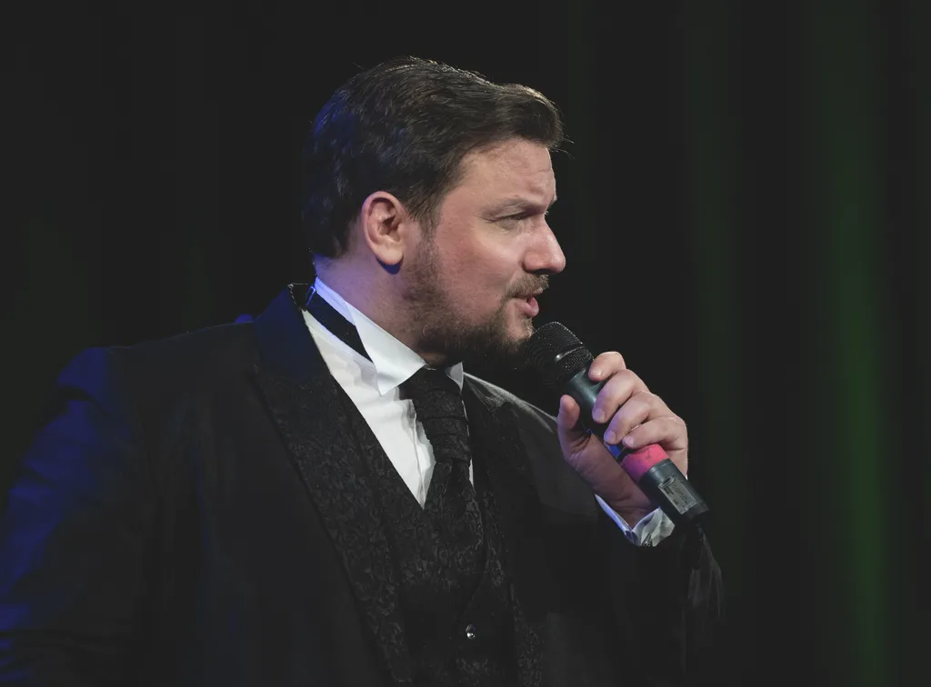 Peller Károly sztáradatlap