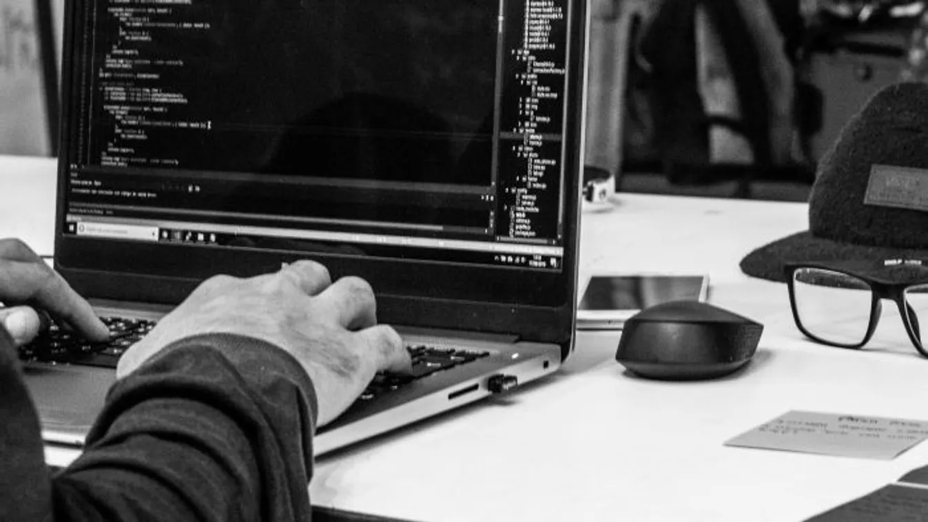 Támadnak a hackerek: 331 alkalmazás, 60 millió fertőzött – te is köztük lehetsz