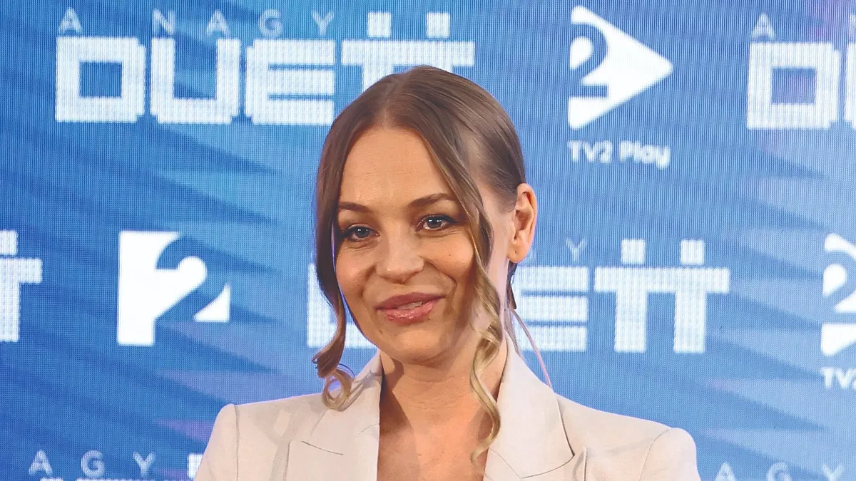 HOT! magazin hétfői feltöltés 
Liptai - Niki
Iszak - Ákos
Zsidró - felteszem én
Váczi - Ági
Baranyi - Adrián