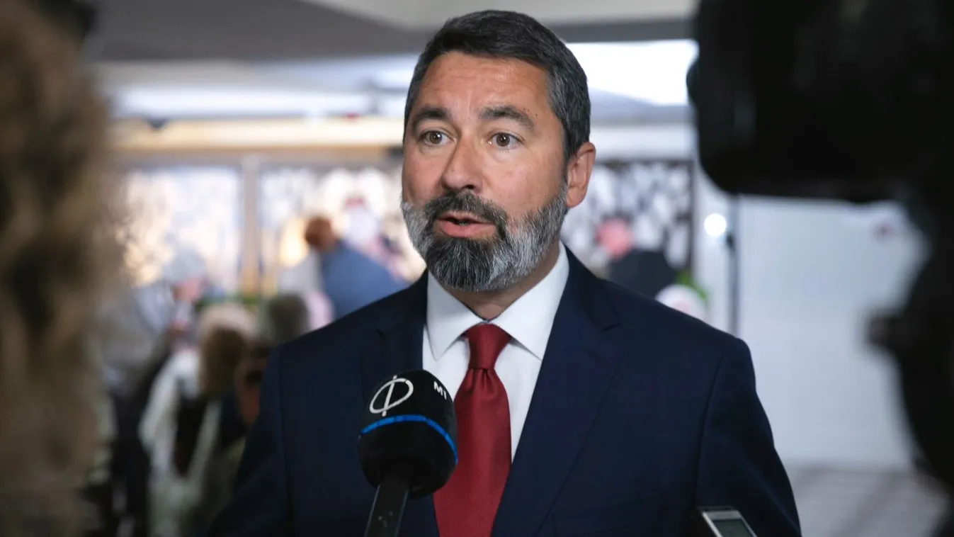 Hidvéghi Balázs: Nem dönthetnek nélkülünk - kulcsfontosságú a véleménynyilvánító szavazás Ukrajna EU-tagságáról