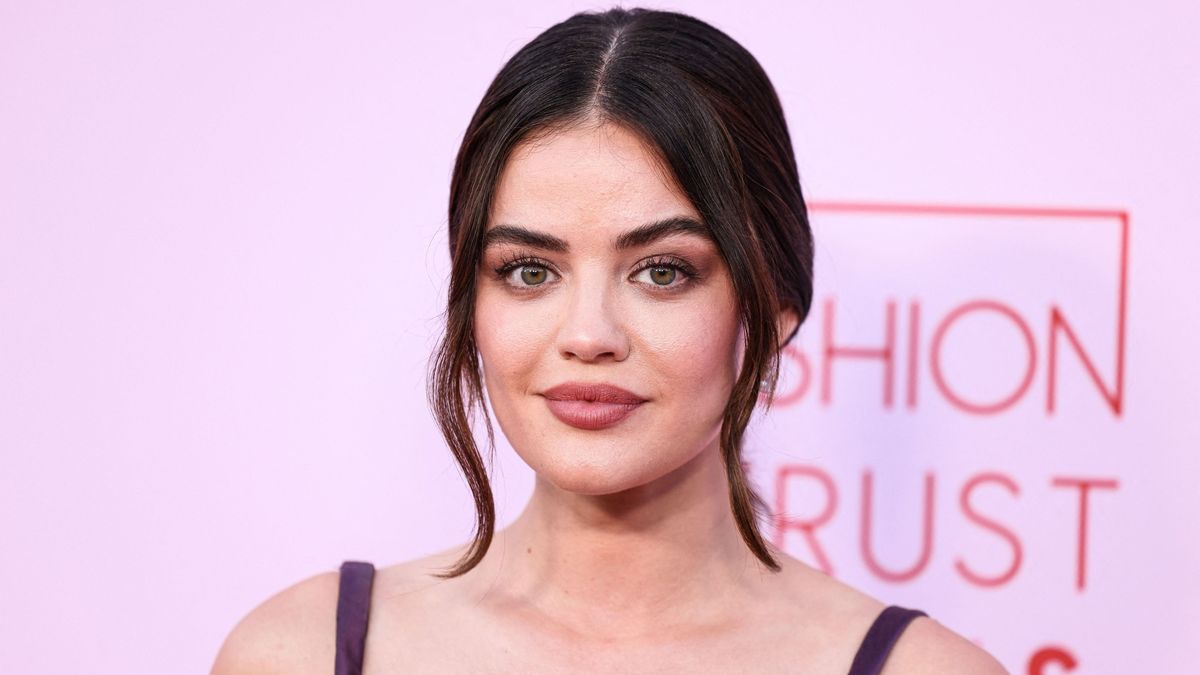 Lucy Hale a rosszfiú Harry Jowsey-val randizgat