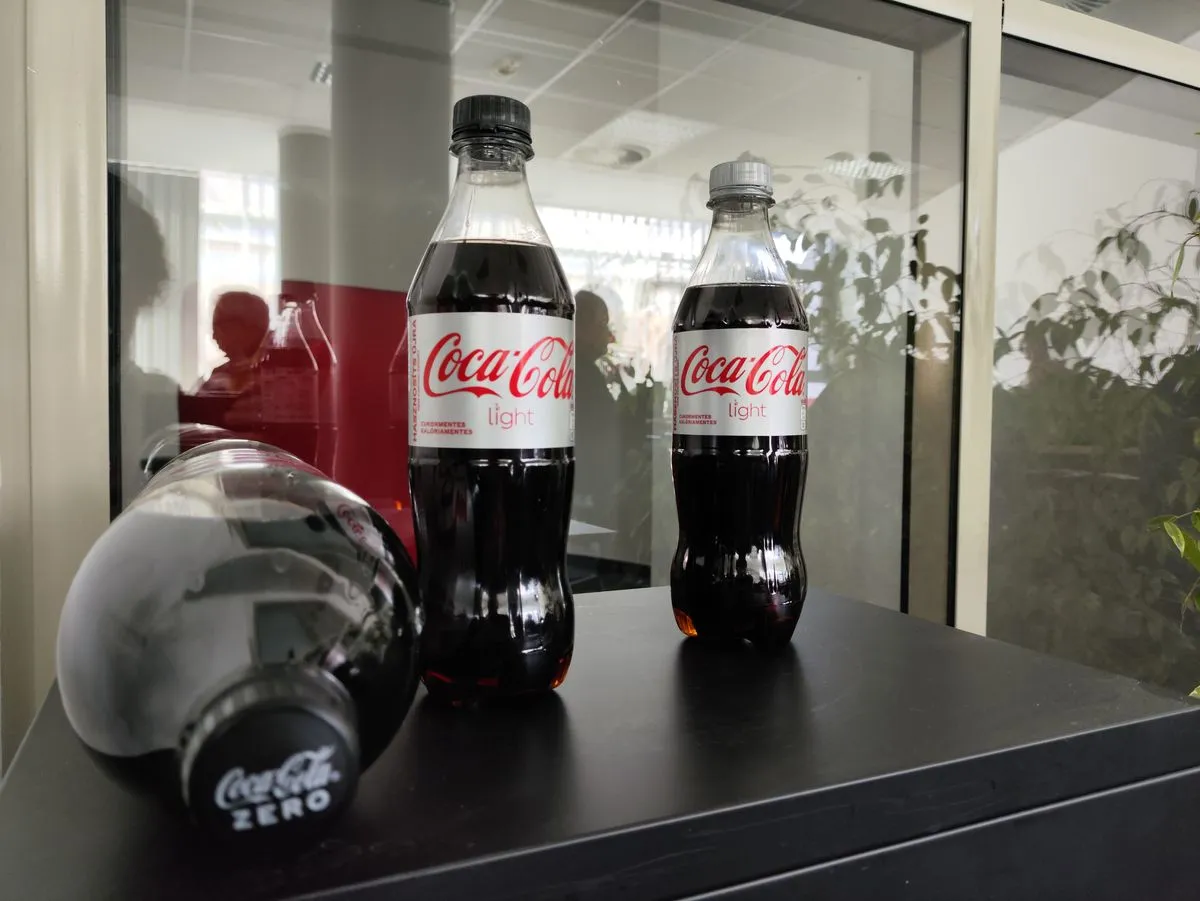 Coca-Cola baki, VG