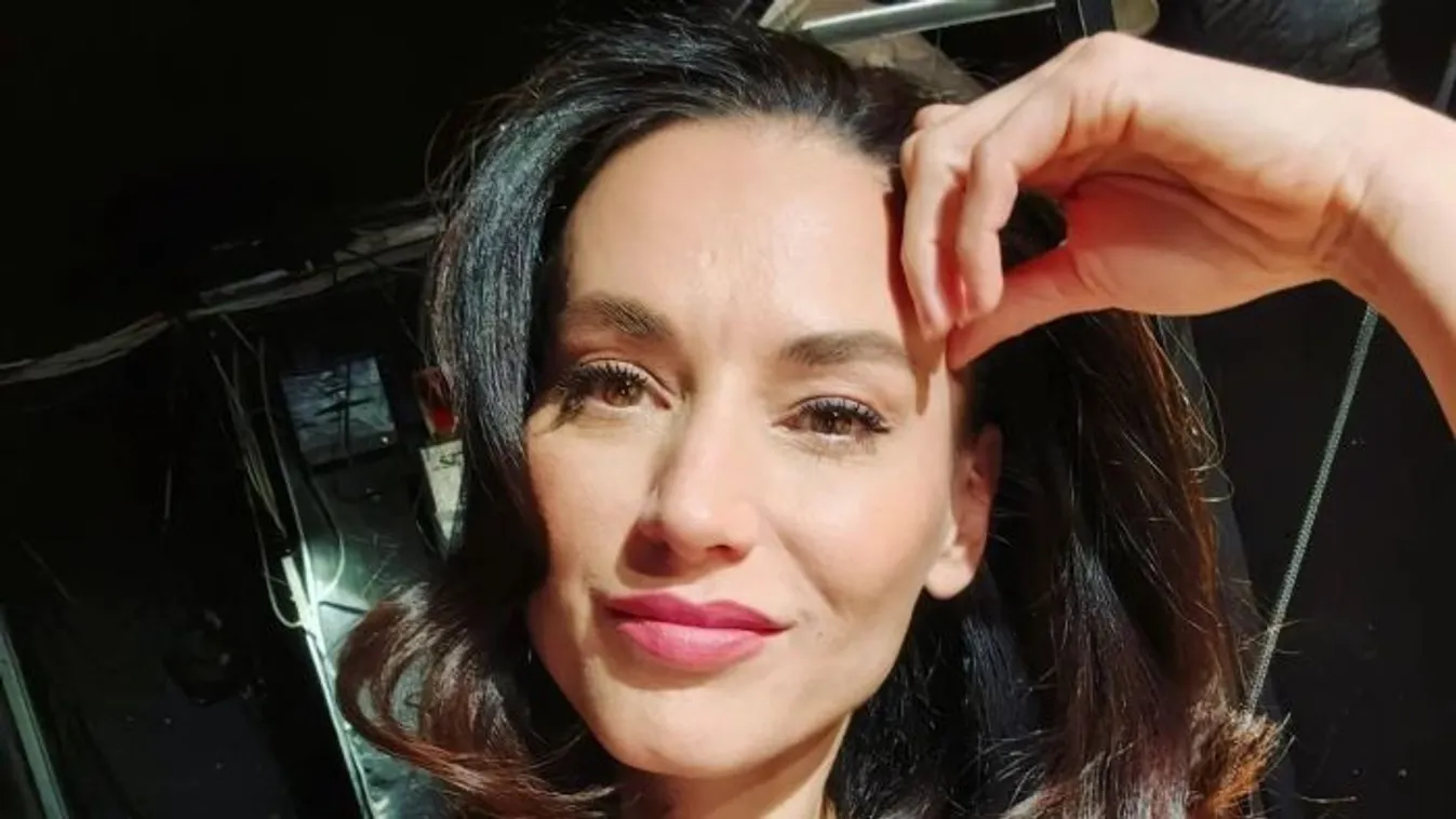 Ripli Zsuzsa forró bikinis fotóval rengette meg az internetet