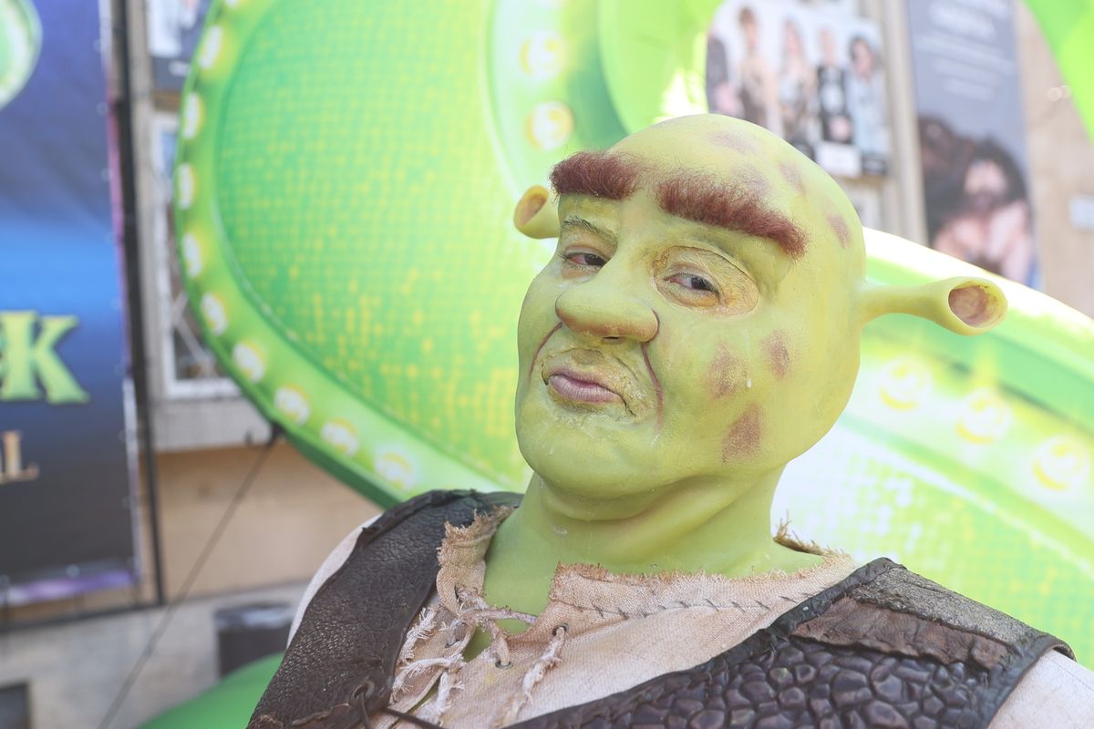 shrek zöld csaba ember márk