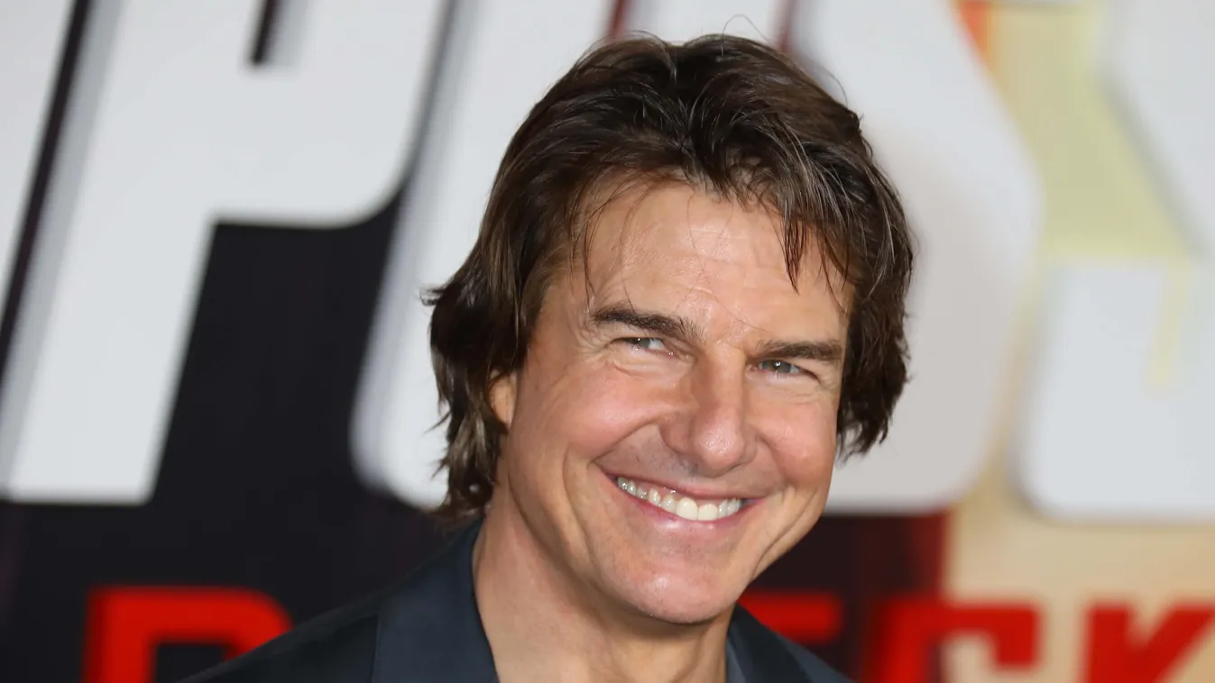 Tom Cruise heiikopterrel vitte randizni dögös új barátnőjét