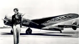 A repülés hőskorának úttörője, az egyik legbátrabb nő volt Amelia Earhart, de mi állhat a rejtélyes eltűnése mögött?