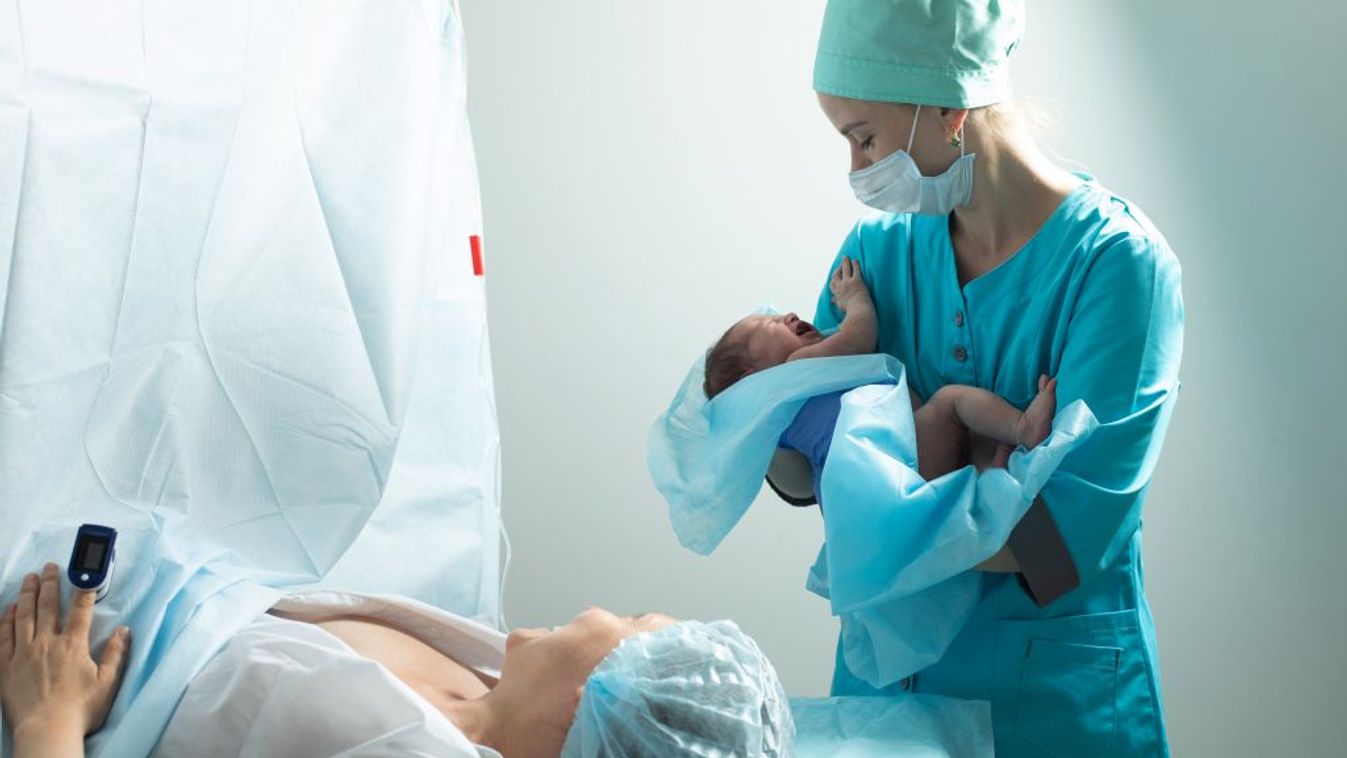 Csak a hazamenős ruhát kellett bevinni a TritonLife kórházba