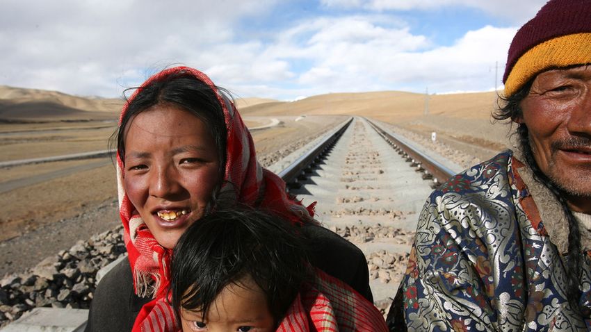 Tibeti önkéntes tanárokat keresnek