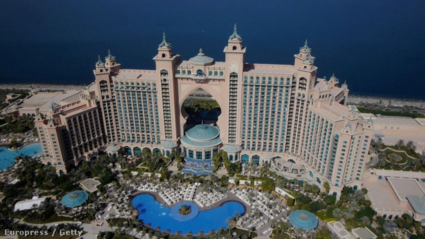 Megvámolja a szállóvendégeket Dubaj