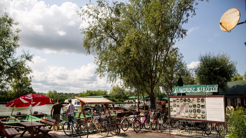 Egy örök klasszikus 2020-ban: bringával a Tisza-tó körül