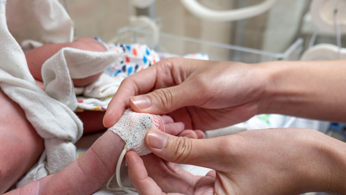 Hat napig volt az intenzíven a babám a szülés után