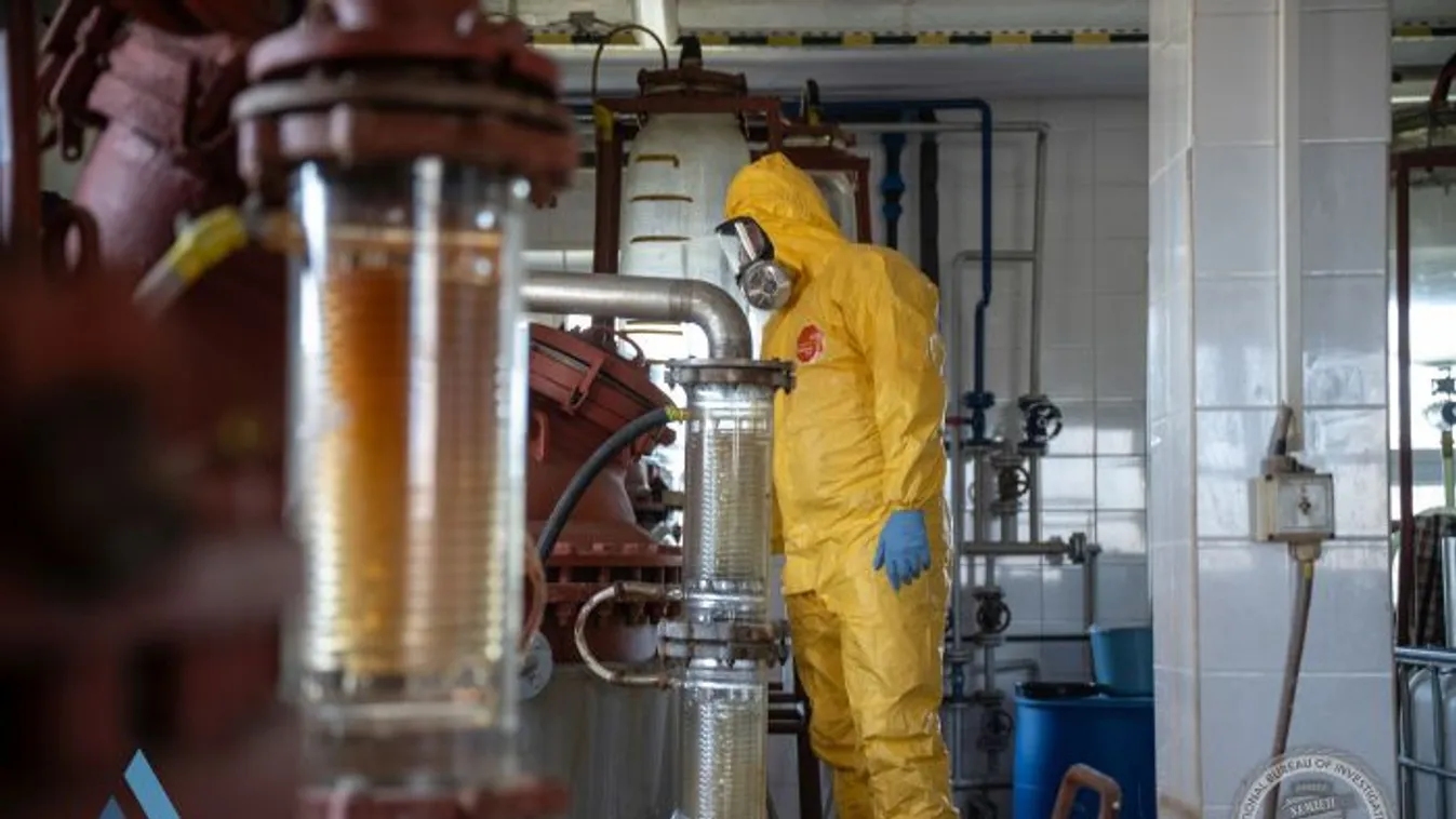 A Breaking Bad ehhez képest smafu: ipari mennyiségben állították elő a drogot Csepelen - galéria