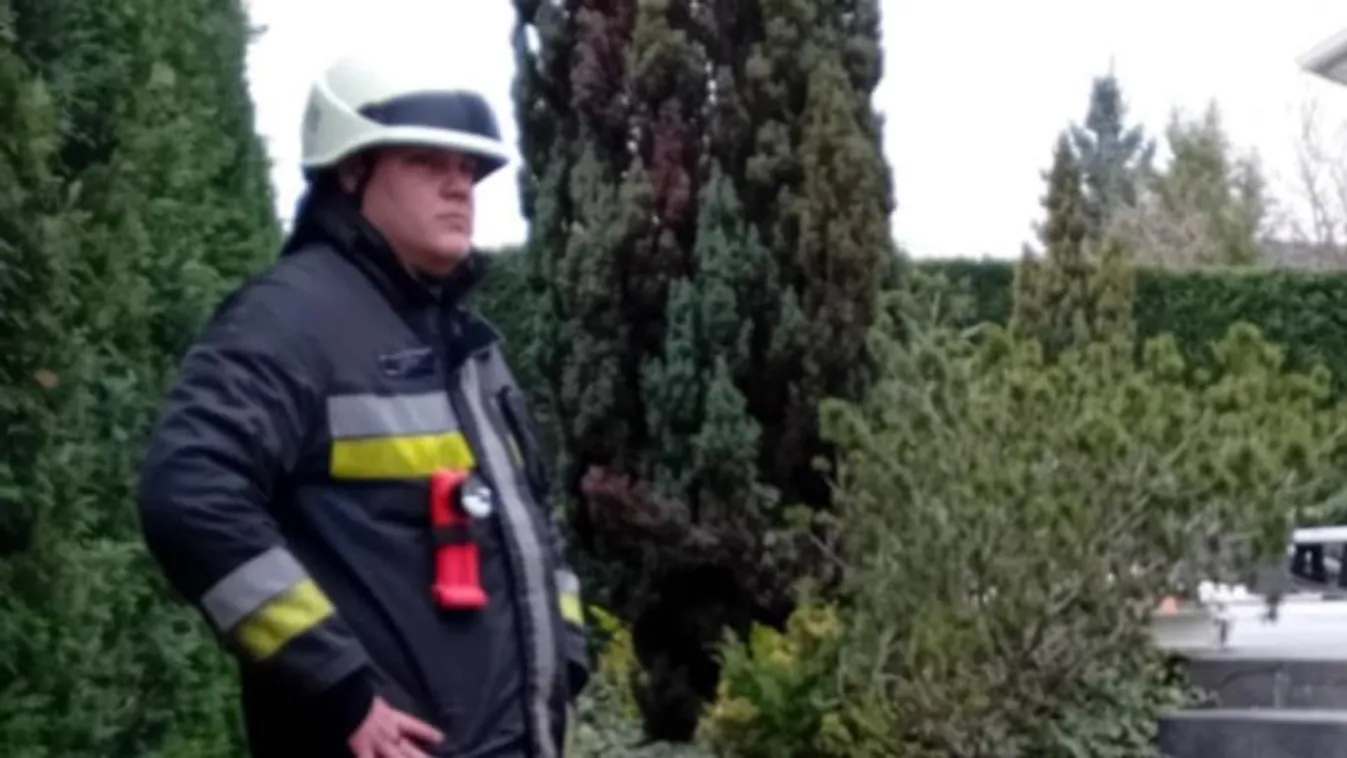 Rohant a mentőhelikopter: kicsapódó láng égette meg a csömöri férfit