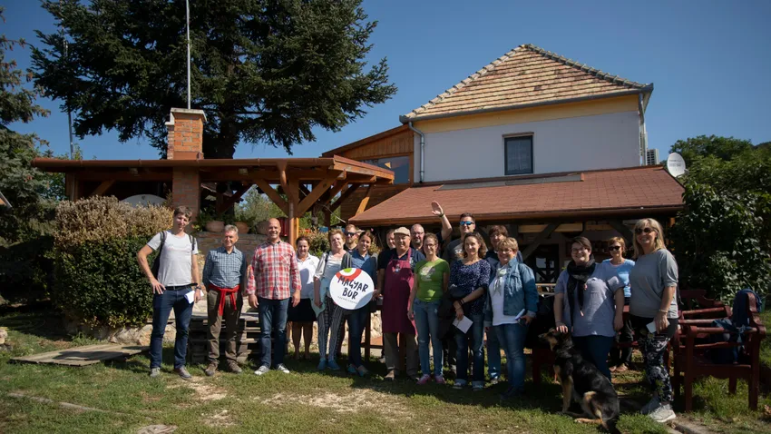 Nektár kutyával a legjobb neszmélyi borok nyomában