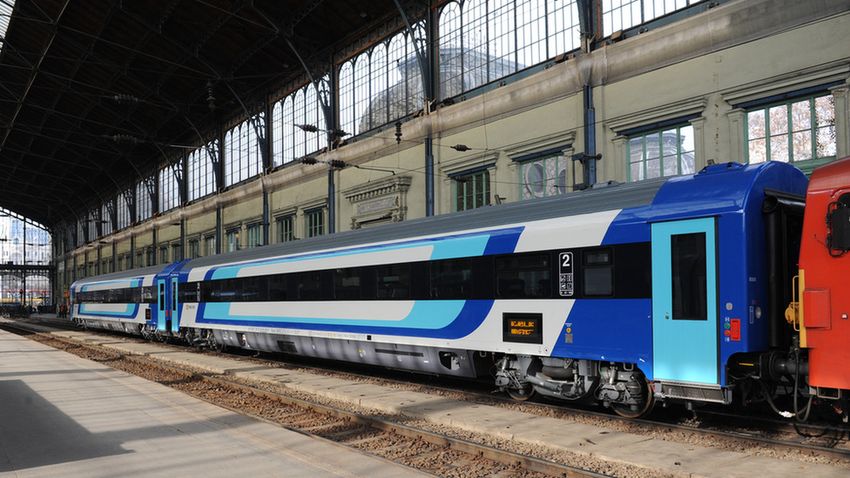 MÁV