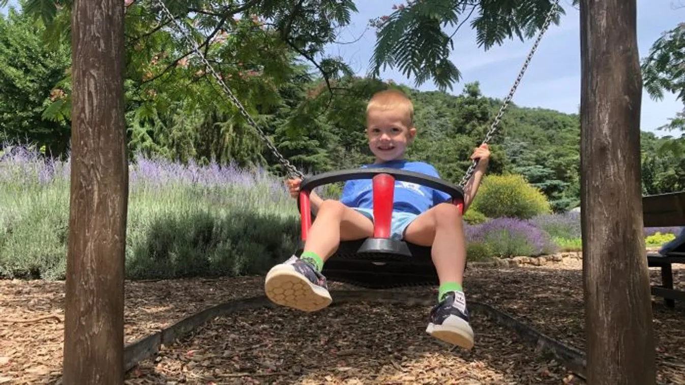 "Nagyon megijedtünk" – orvoshoz kellett rohanni a Duchenne-es Benivel