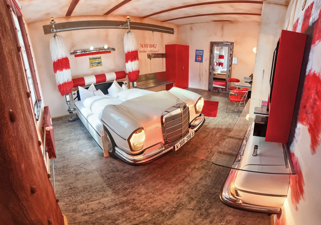 Fotó: V8 Hotel - Motorworld Region Stu / V8 Hotel 