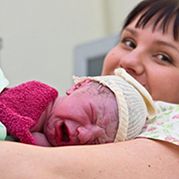 kórházteszt szülés kismama