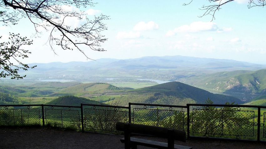 Három szent hely, ahol turistáskodni is jó