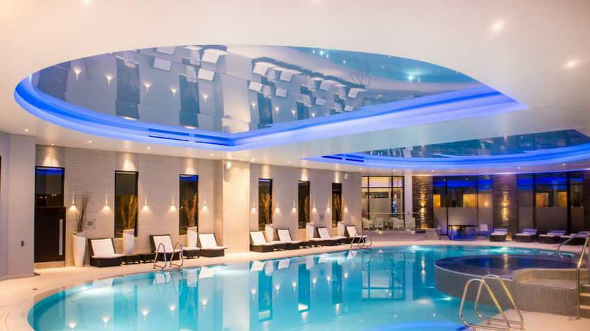 Egy szál bikinivel Londonban