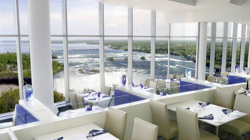 Hilton Hotel And Suites Niagara Falls Fallsview