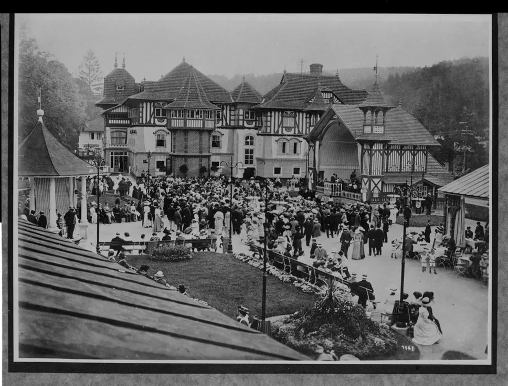 Scheufler Collection / Getty Images Hungary 