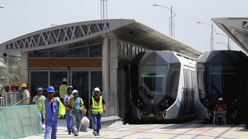 Íme Dubaj első luxusvillamosa
