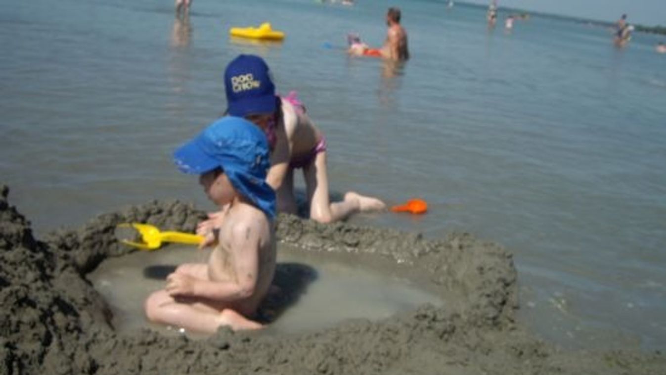 A strand veszélyesebb, mint a Balaton