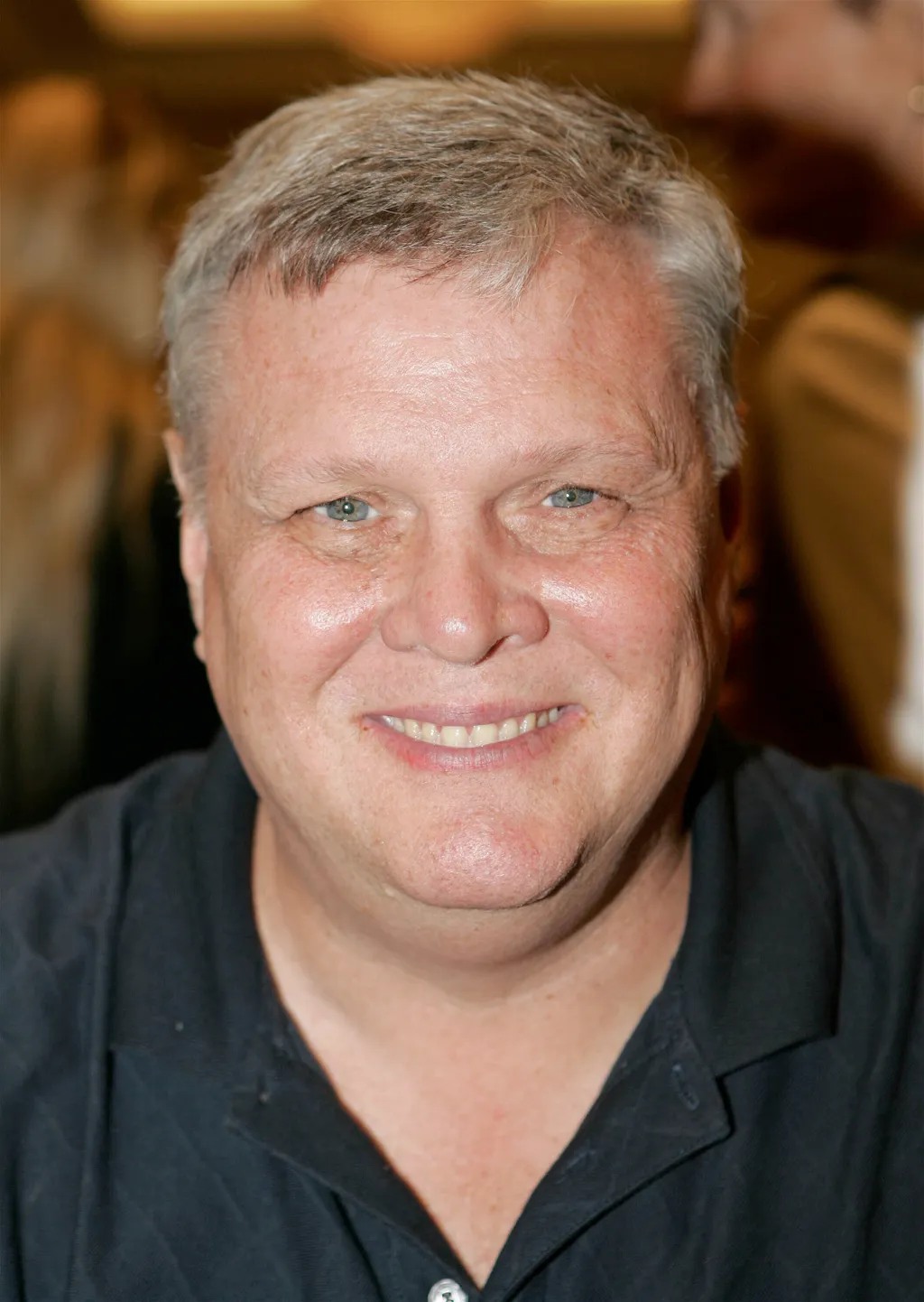 Dennis, a komisz