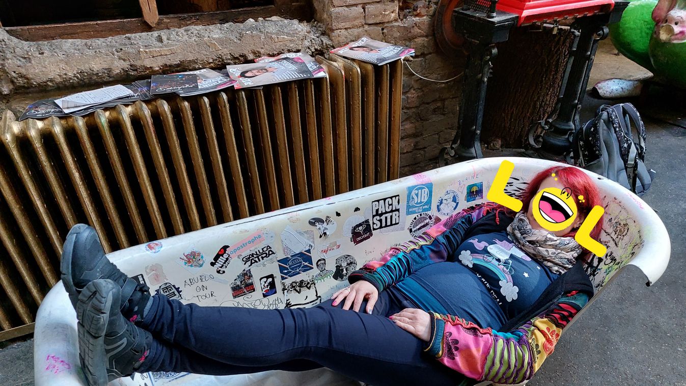 Négy gyerek mellett nem annyira nyugis a babavárás