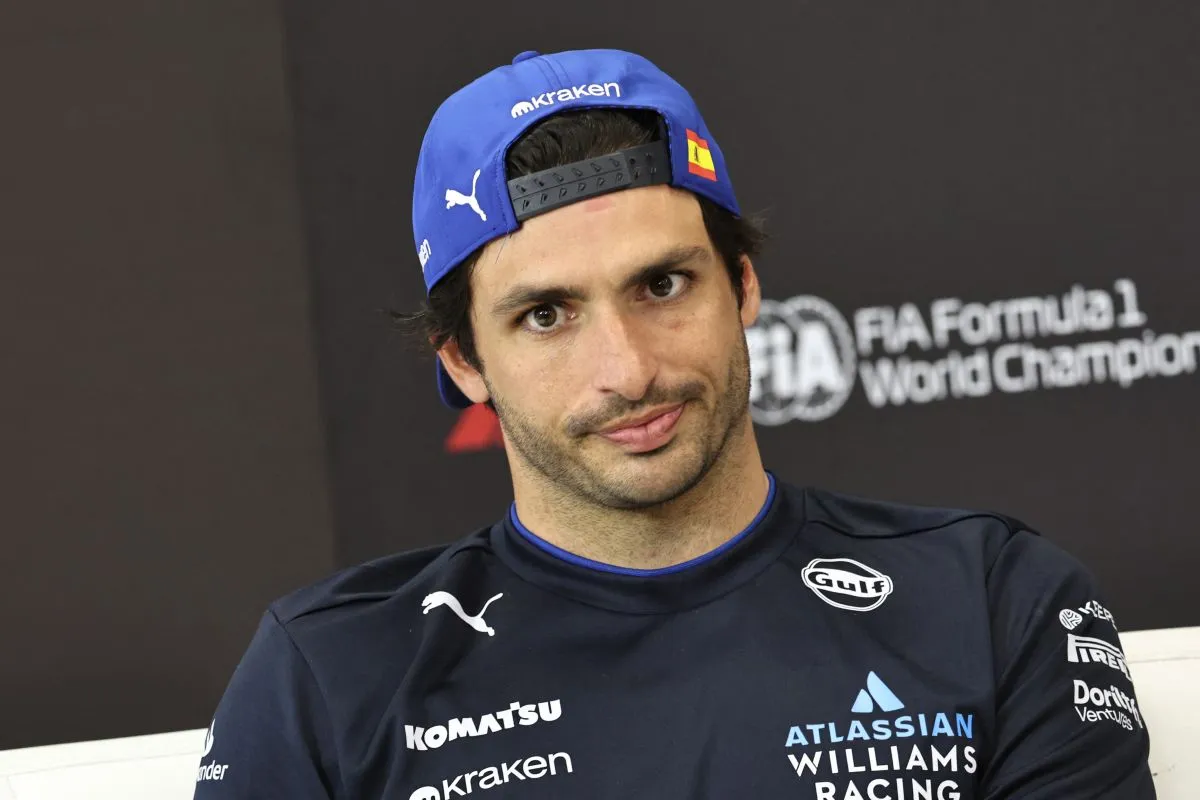 Carlos Sainz lehet a következő pilóta, akit megbüntetnek káromkodásért