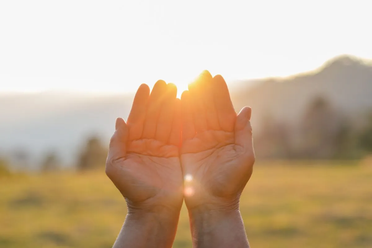 Closeup,Older,Woman,Hands,Placed,Together,Like,Praying,Worship,At