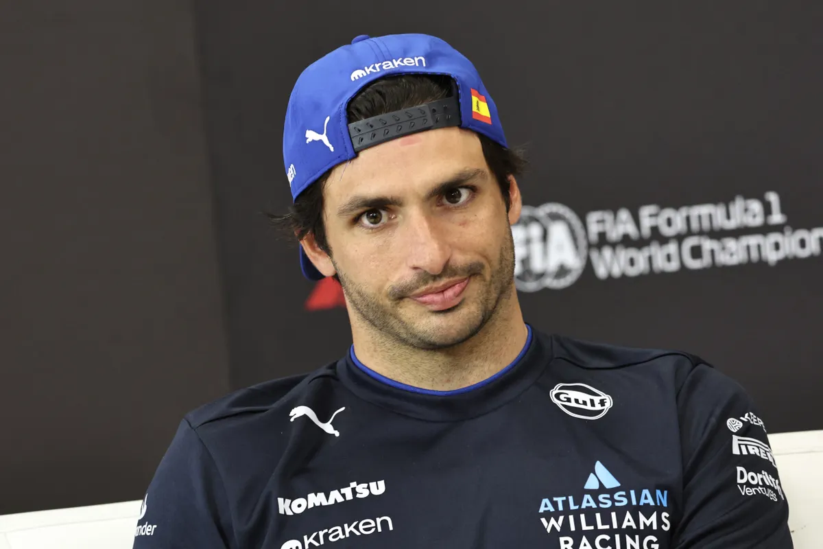 Sainz lehet a következő pilóta, akit megbüntetnek káromkodásért
