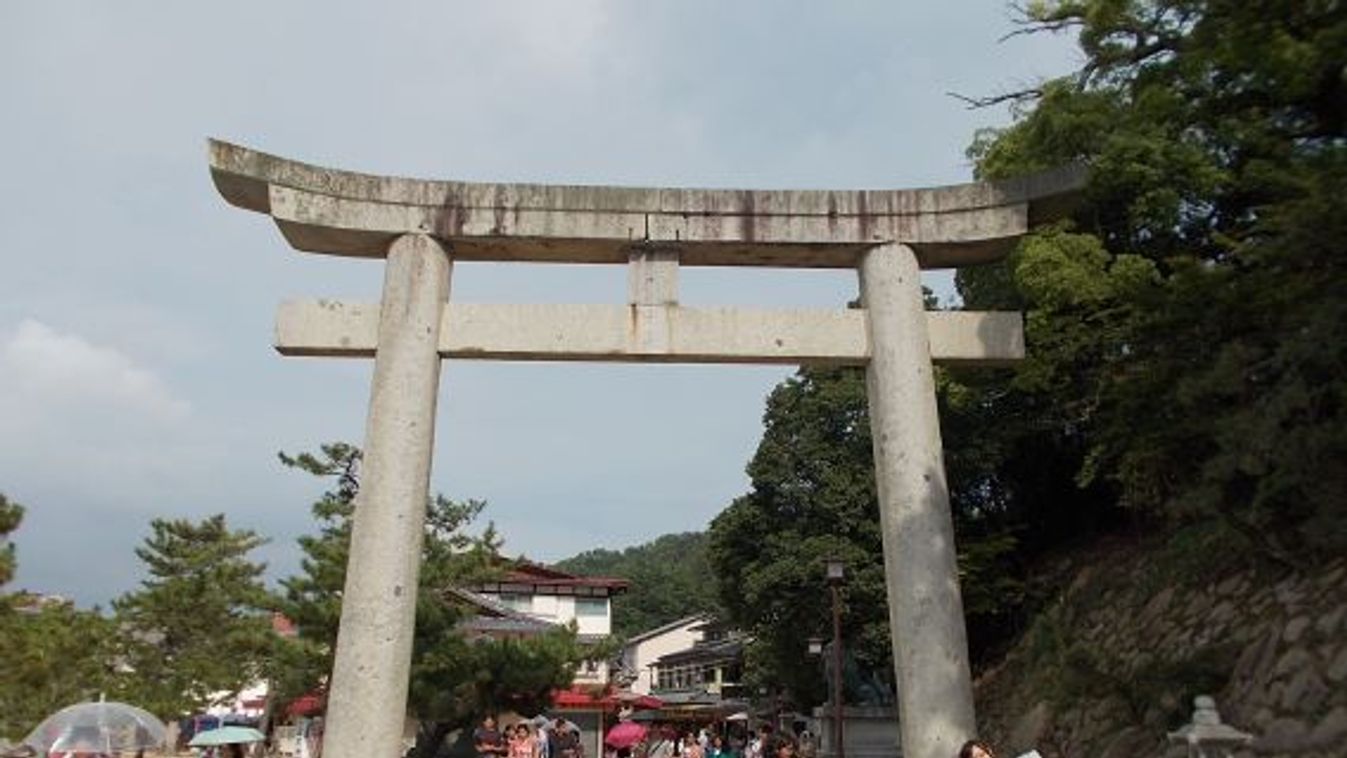 Szirénázó mentővel mentünk szülni Japánban