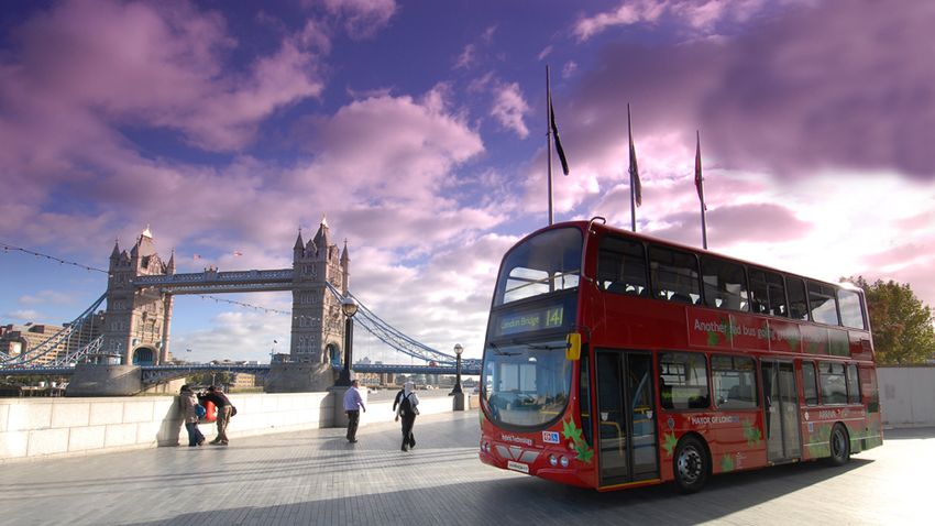 Új busz Londonban
