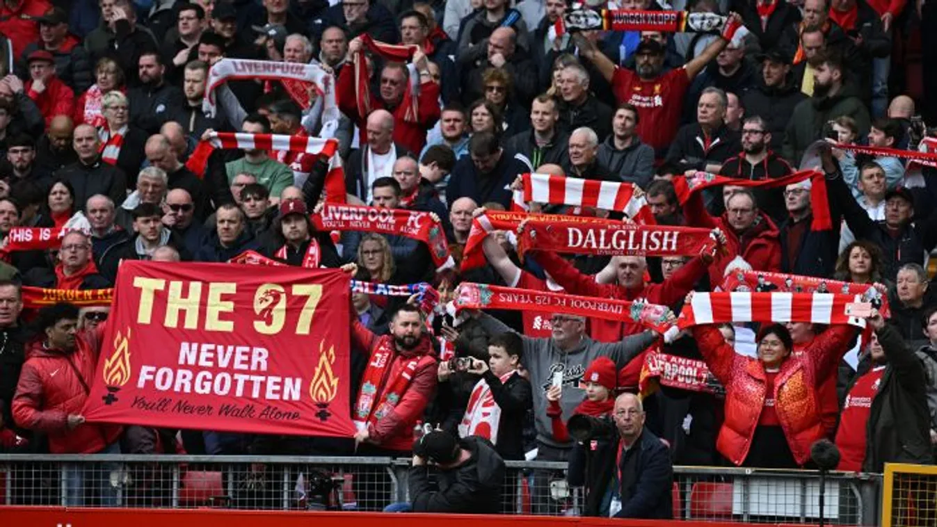 Néma csend Liverpoolban, Szoboszlaiék megrendítő perceket élnek át