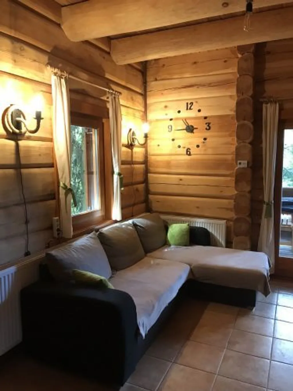 Forrás: A fák ölelése