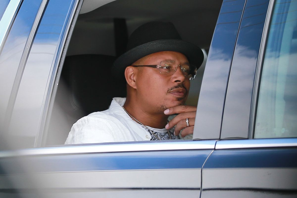 Terrence Howard, *EXCLUSIVE* Terrence Howard stops by Fatburger for some grub