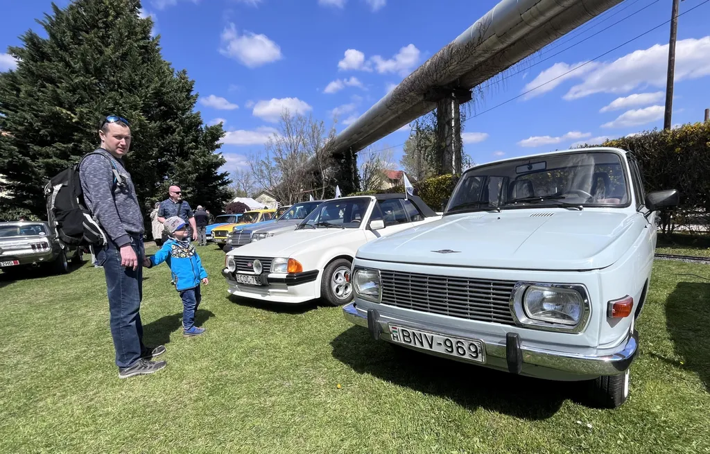 Wartburg 353