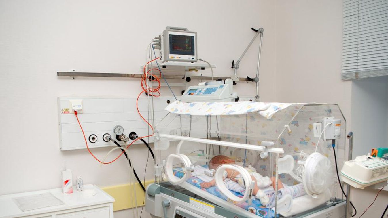 Koraszülött babát hoztam a világra tizenhét évesen
