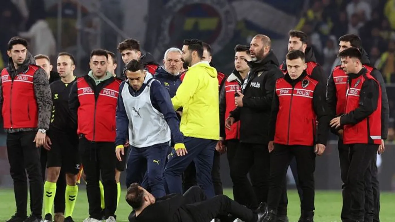 Mourinho óriási botrányt okozott Sallai meccsén