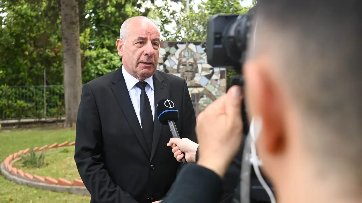 Sulyok Tamás részt vesz a XXV. Téli Olimpiai Játékok megnyitóján