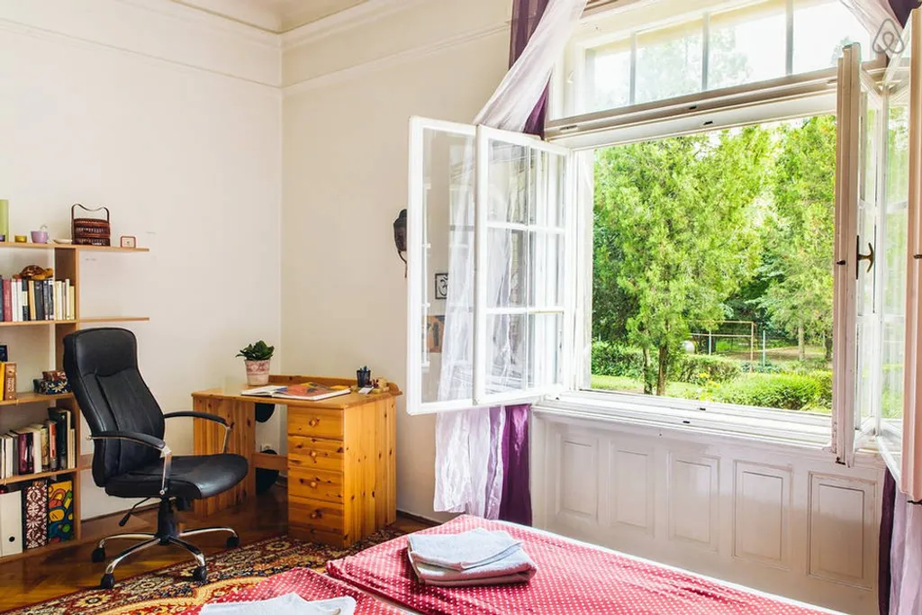 Airbnb 
