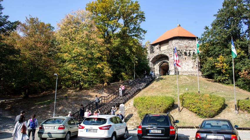A Fellegvár, ahonnan ellopták a Szent Koronát