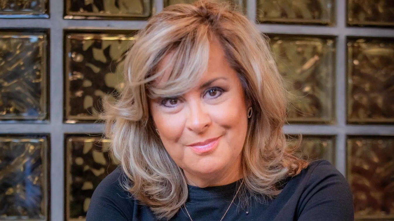 „Csodaszép ez a lány! Tiszta anyukája” – ilyen gyönyörű nővé cseperedett Szulák Andrea ritkán látott lánya, Rozina