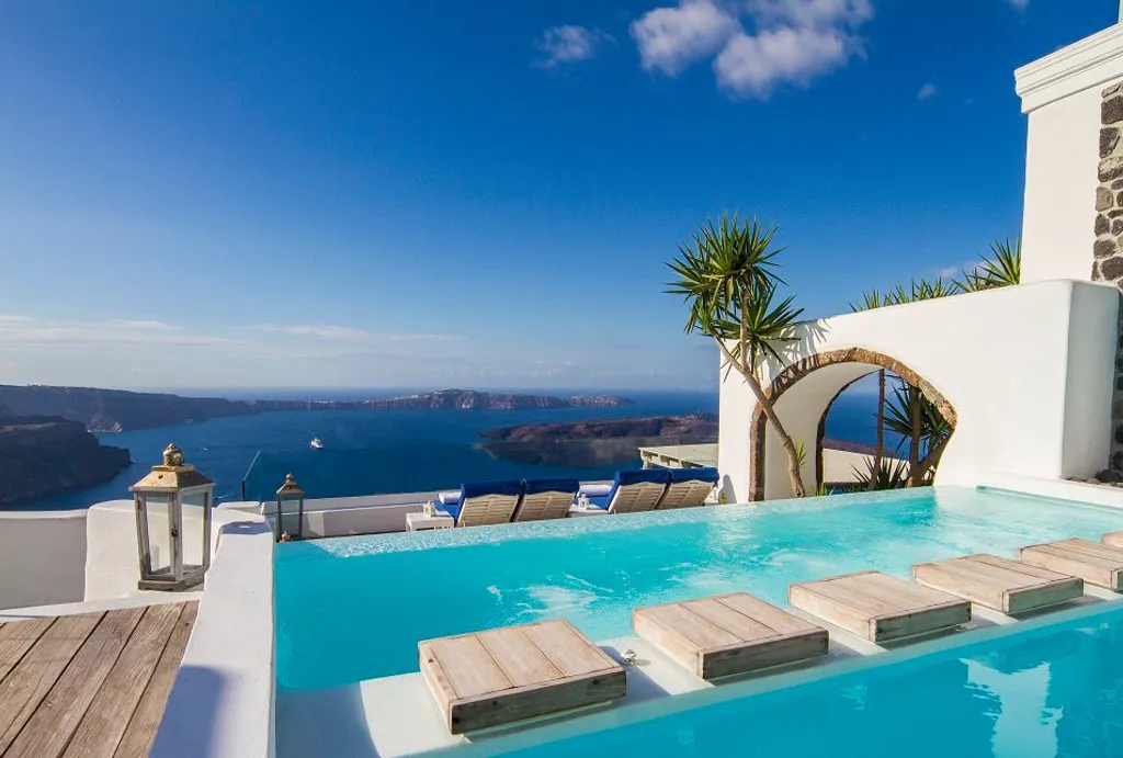 Iconic Santorini, a boutique cave hotel 