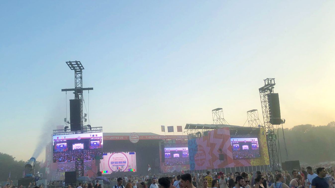 Kiszolgálják alkohollal a fiatalkorút a Szigeten?